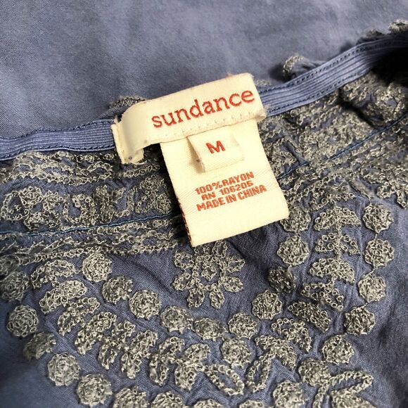 Sundance Embroidered Blouse Tunic Top Pullover Shirt Sz Medium Blue Rayon Floral - Picture 6 of 6